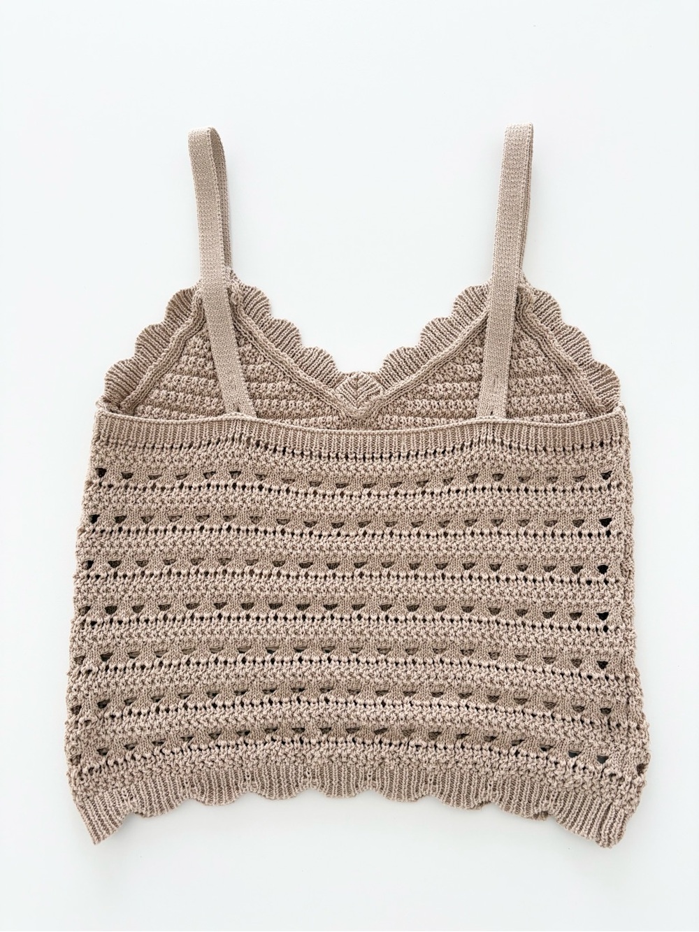 Dex Crochet Top with Scalloped Edges - Picture 2 of 7